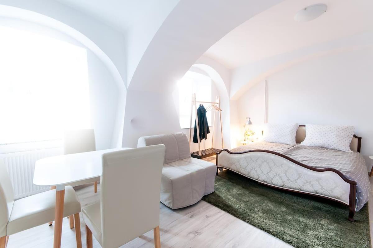 The Maze Apartment ลูบลิยานา ภายนอก รูปภาพ