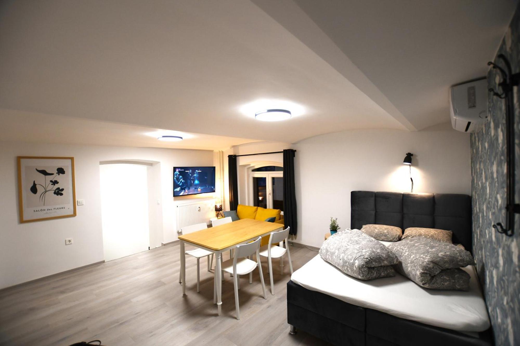 The Maze Apartment ลูบลิยานา ภายนอก รูปภาพ